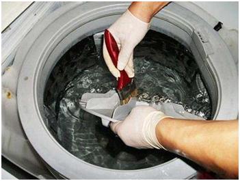 洗衣机如何拆机进行清洗呢？